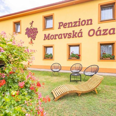 Penzion Moravska Oaza Valtice Exterior foto